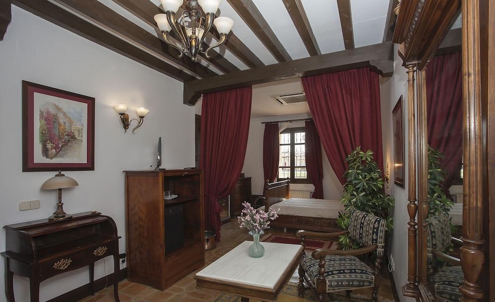 Vettonia Hotel Avila Bagian luar foto