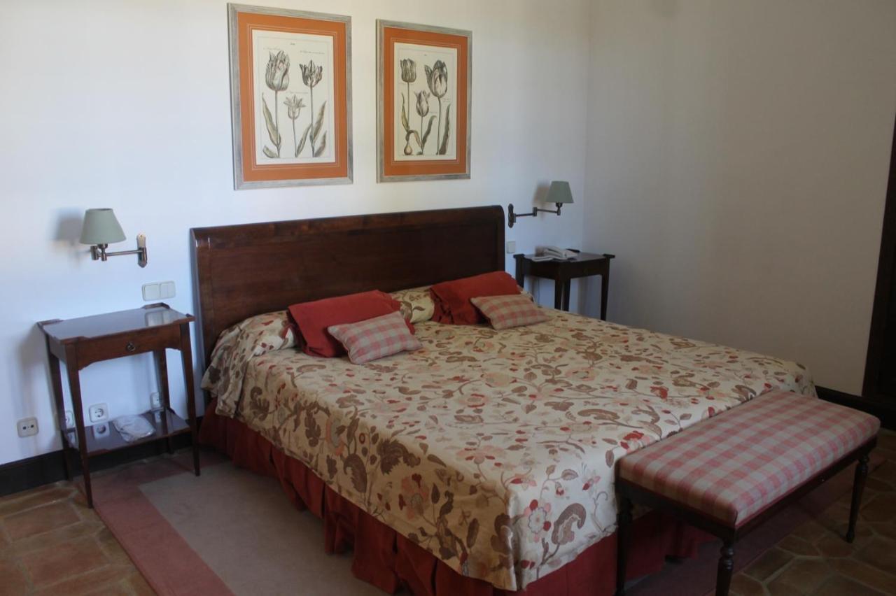 Vettonia Hotel Avila Bagian luar foto