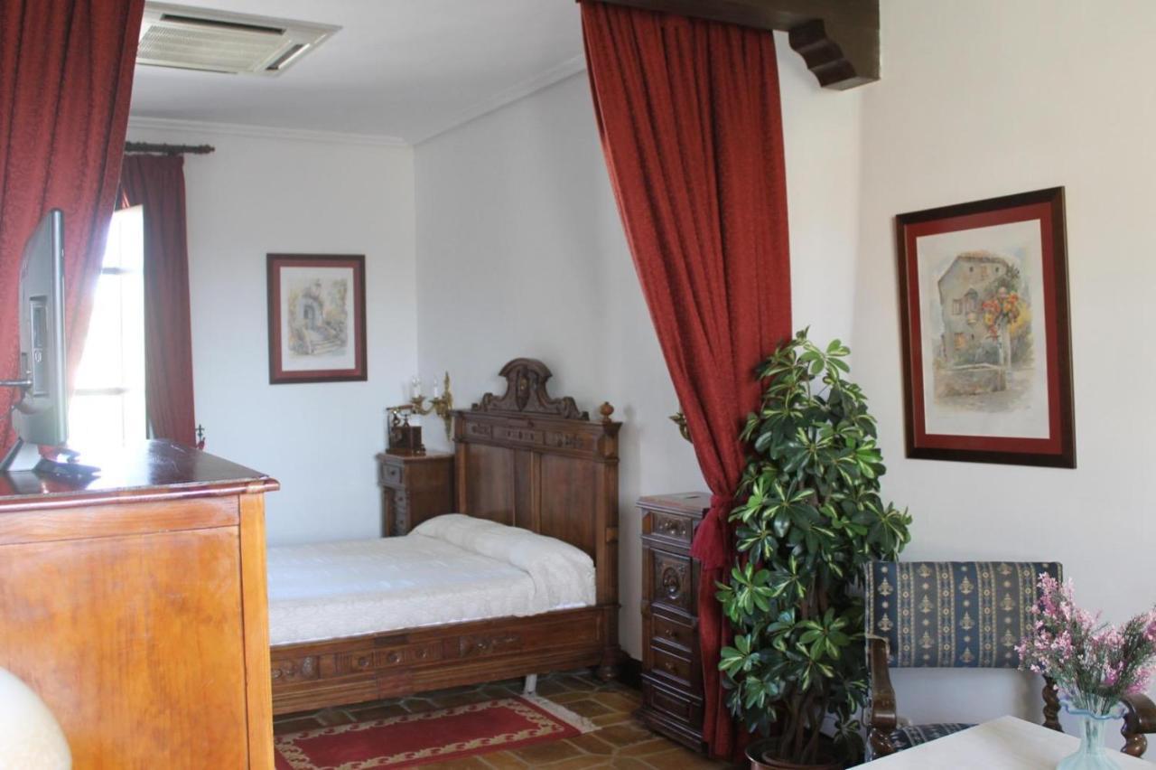 Vettonia Hotel Avila Bagian luar foto