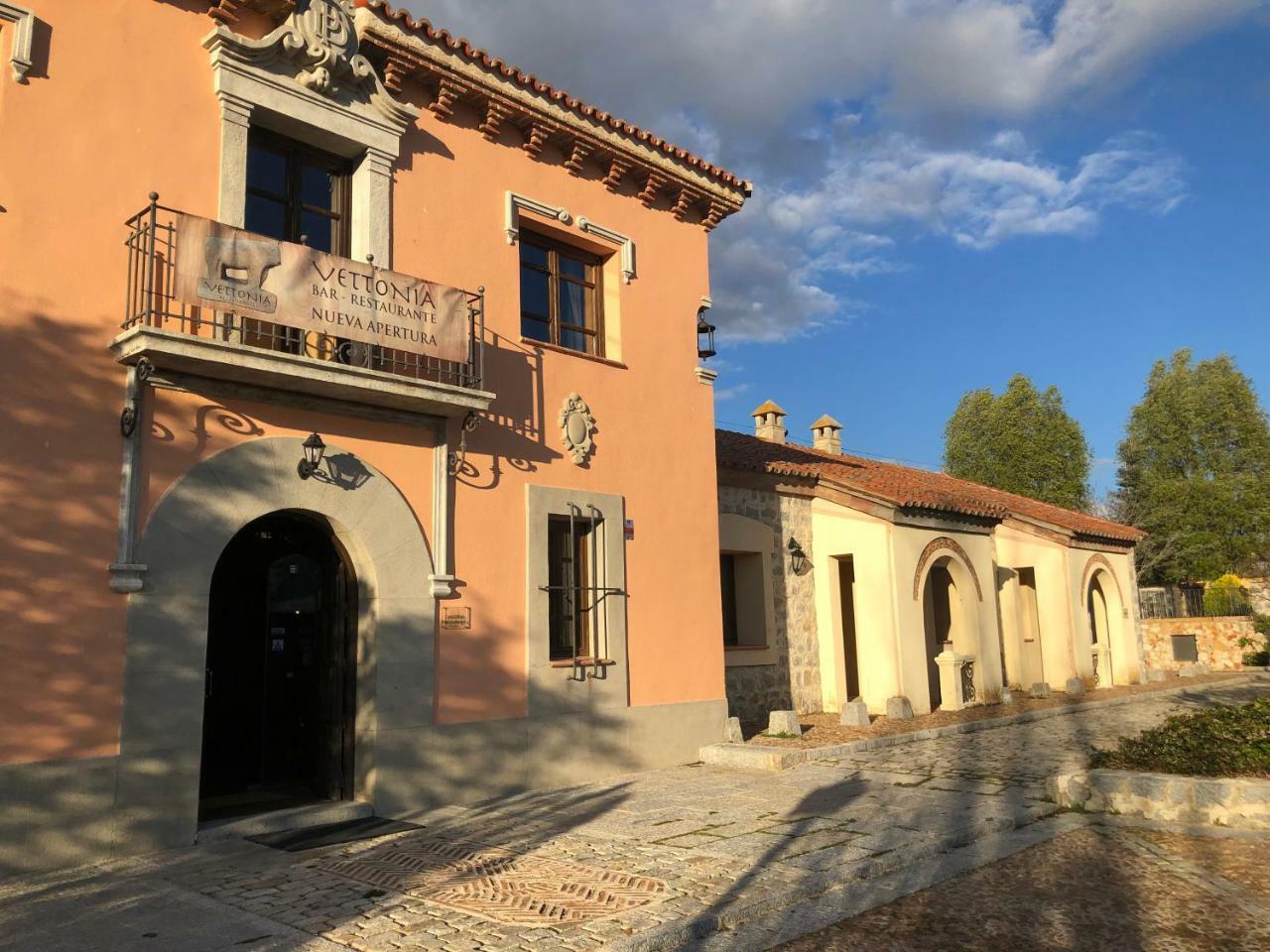 Vettonia Hotel Avila Bagian luar foto
